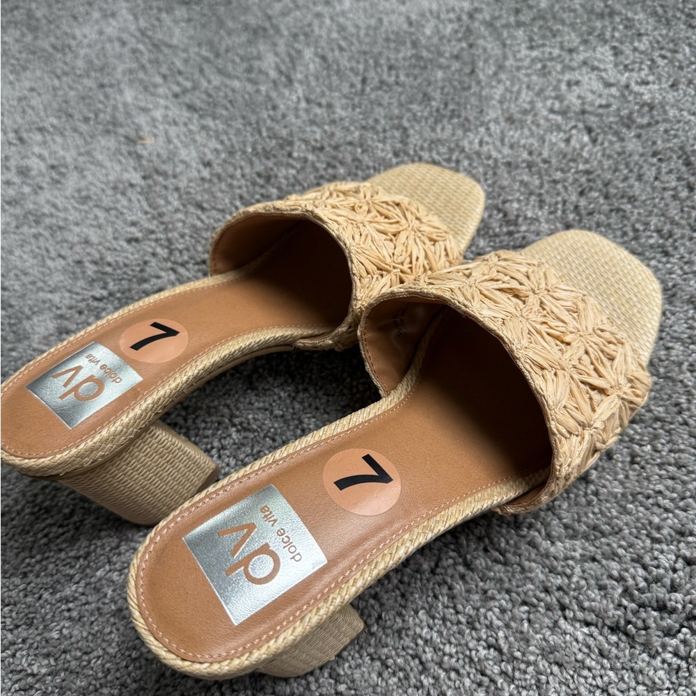 DV by Dolce Vita Women's Beige Woven Mules - Picture 2 of 4